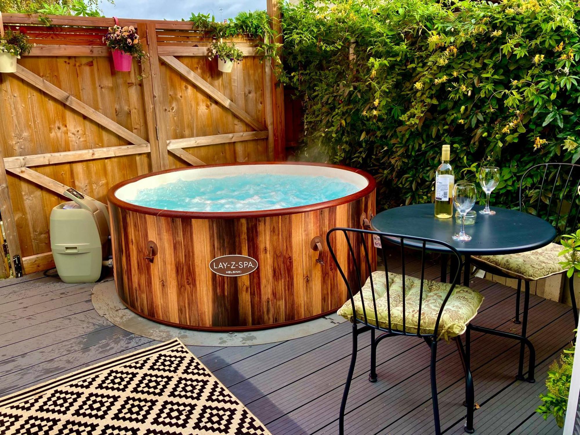Elkstone Studio Private Hottub Pet Friendly Malvern Extérieur photo